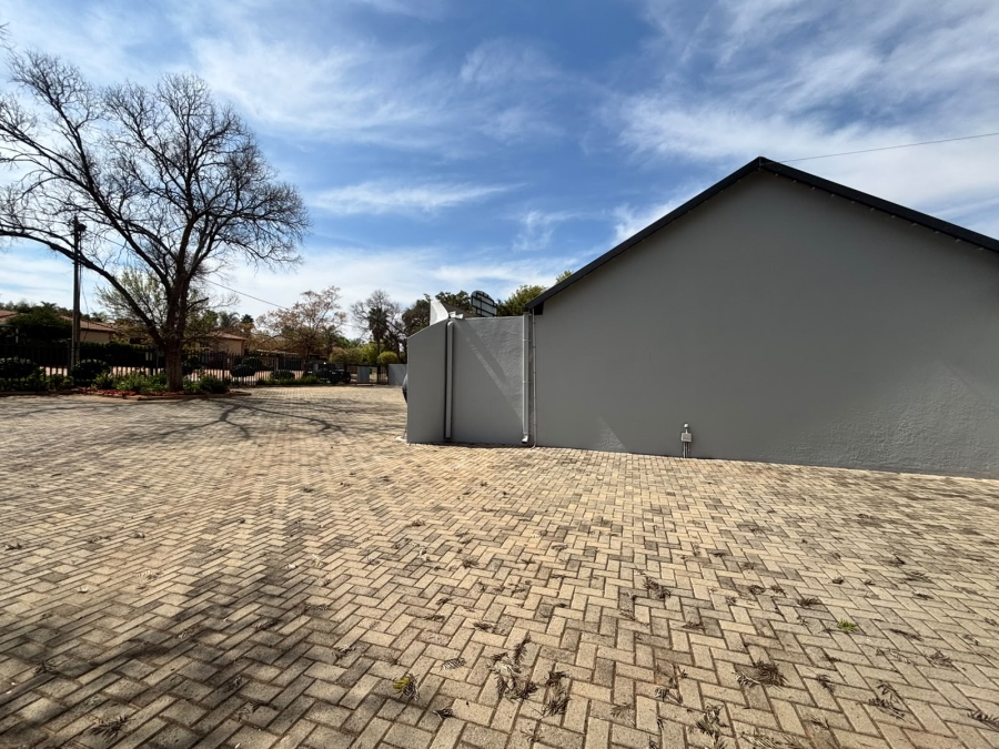 Commercial Property for Sale in Wilkoppies North West